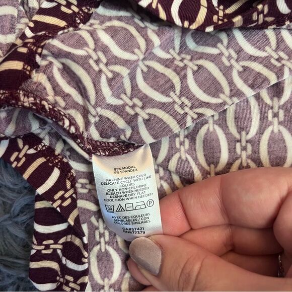 Ann Taylor Chain Print Faux Wrap Slinky Blouse Top Size XL Petite - Picture 6 of 6